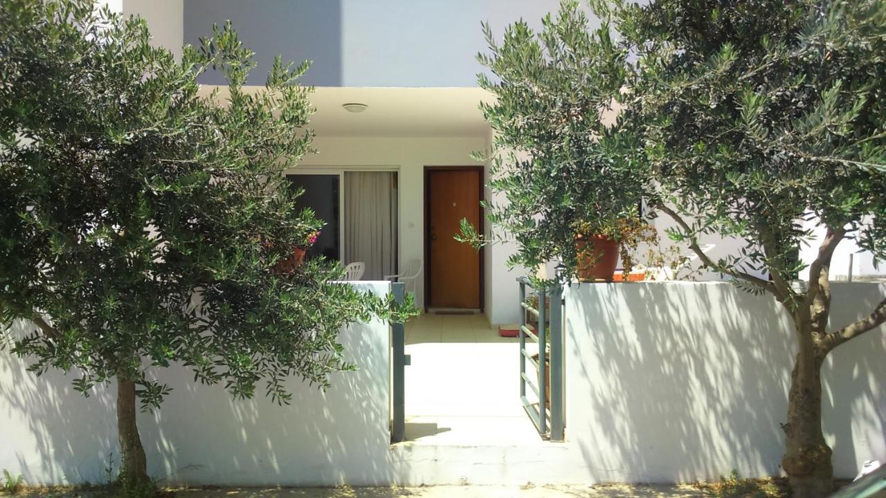 Kalampakas Guesthouse Larnaca Exteriör bild